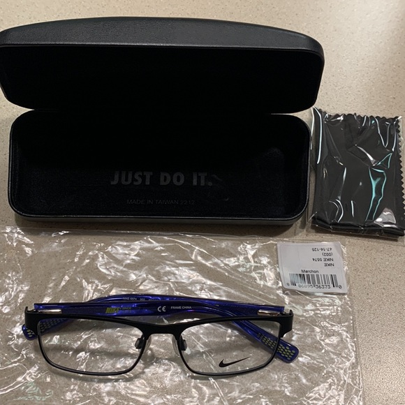 NIKE BOYS EYEGLASS FRAMES with Case - Picture 3 of 11